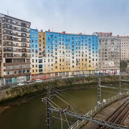 Apartment Old Con Vistas A La Ria Bilbao